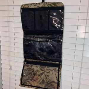 Ladies Travel Organizer with lots of space